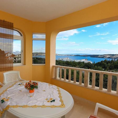 Apartments Meri Сегет-Враниця Екстер'єр фото