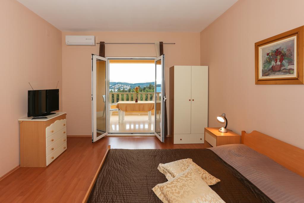 Apartments Meri Сегет-Враниця Екстер'єр фото